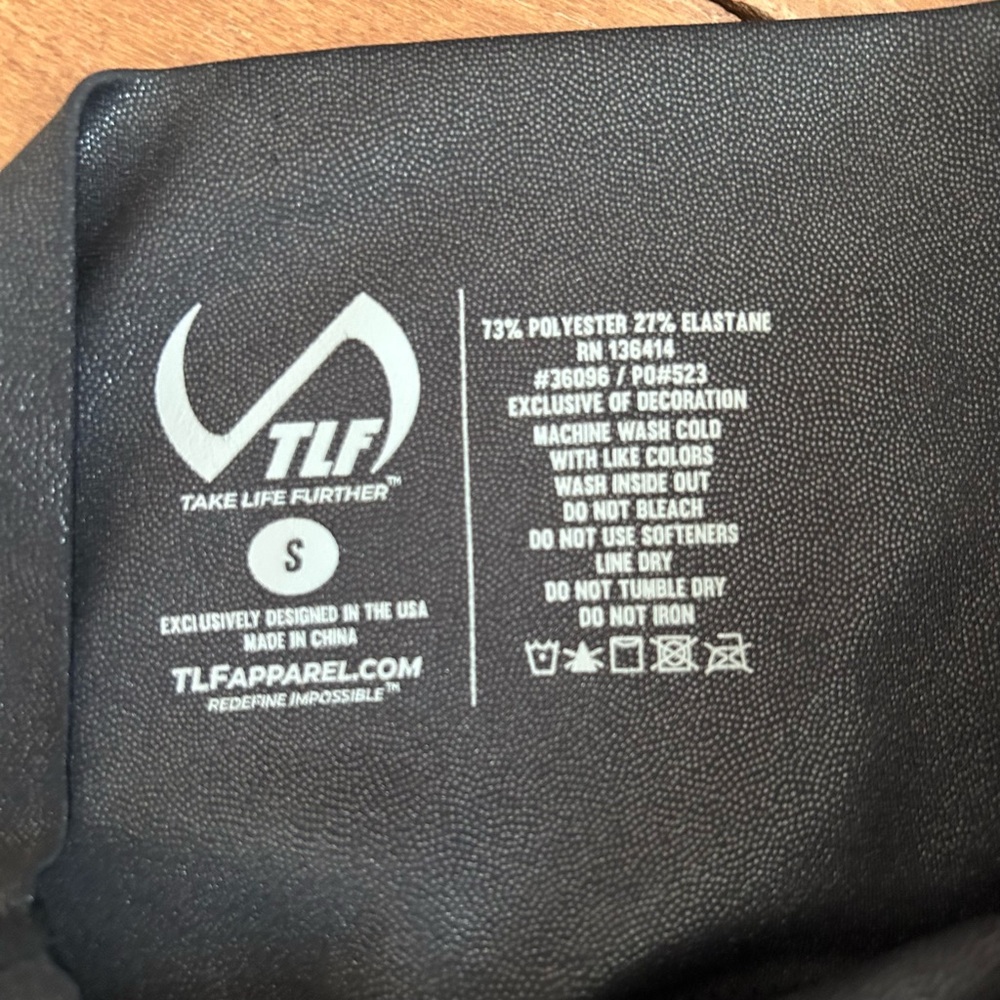 TLF Arctic Sports Bra and High Waisted Legging Set Shine Black - Picture 15 of 15